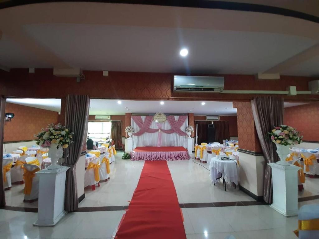 Le Parc Wangnang Hotel Phitsanulok Exteriér fotografie