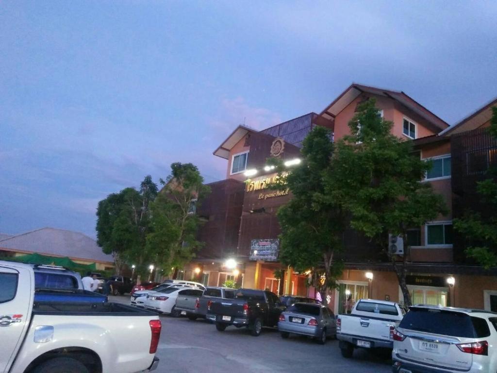 Le Parc Wangnang Hotel Phitsanulok Exteriér fotografie