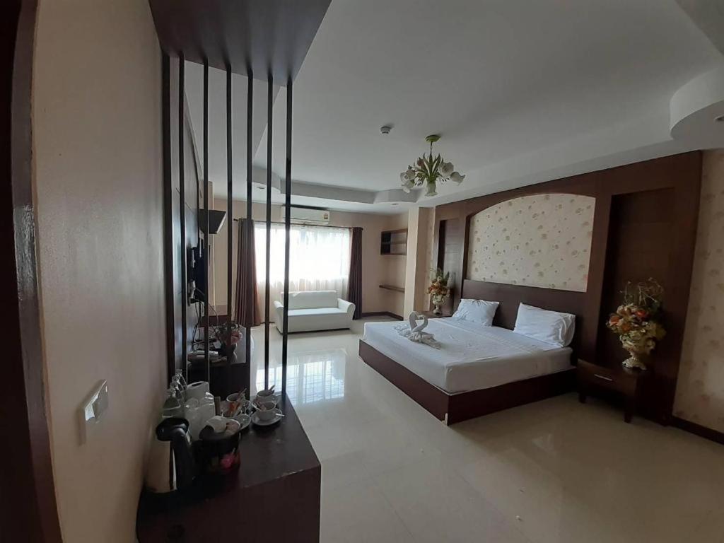 Le Parc Wangnang Hotel Phitsanulok Exteriér fotografie
