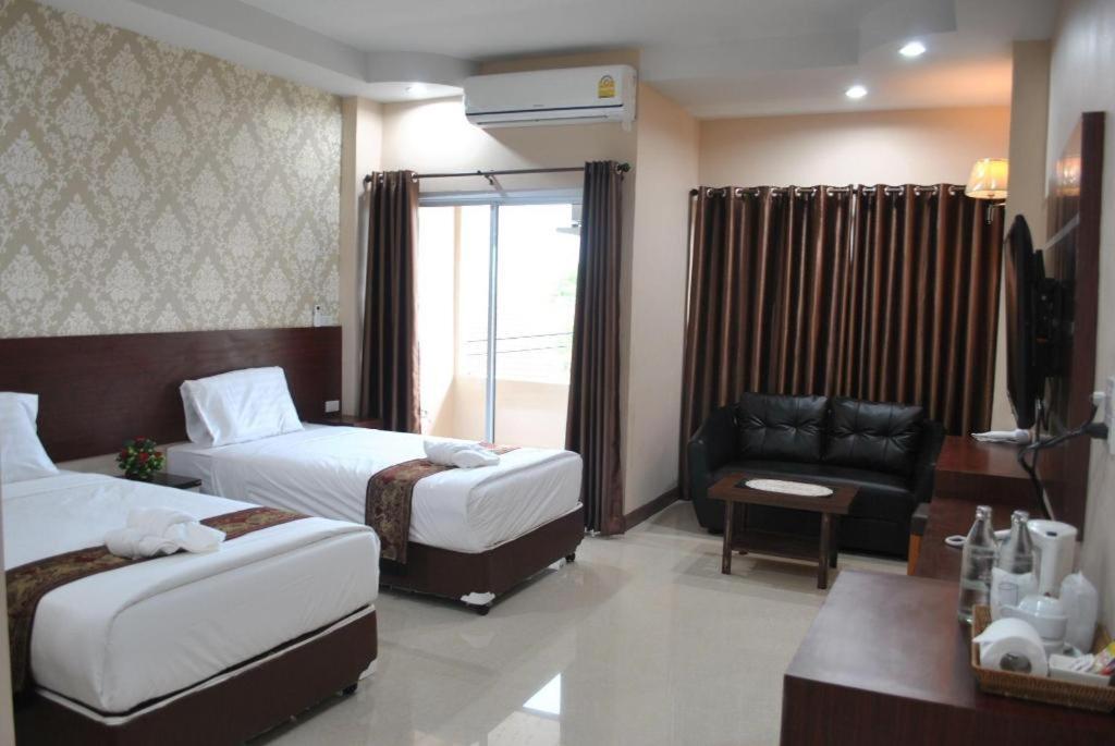 Le Parc Wangnang Hotel Phitsanulok Exteriér fotografie