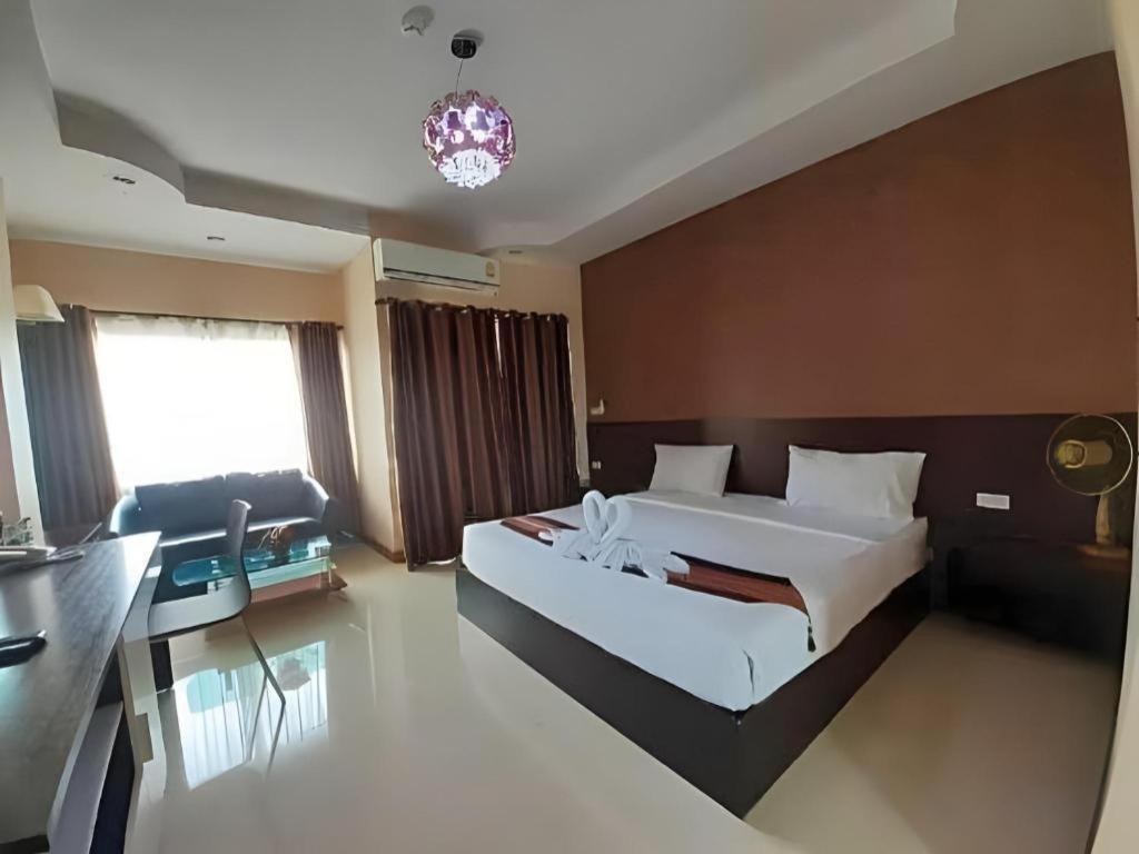 Le Parc Wangnang Hotel Phitsanulok Exteriér fotografie