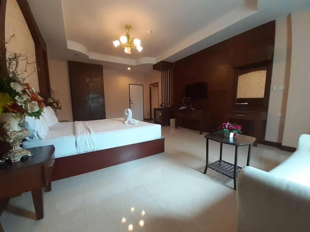 Le Parc Wangnang Hotel Phitsanulok Exteriér fotografie