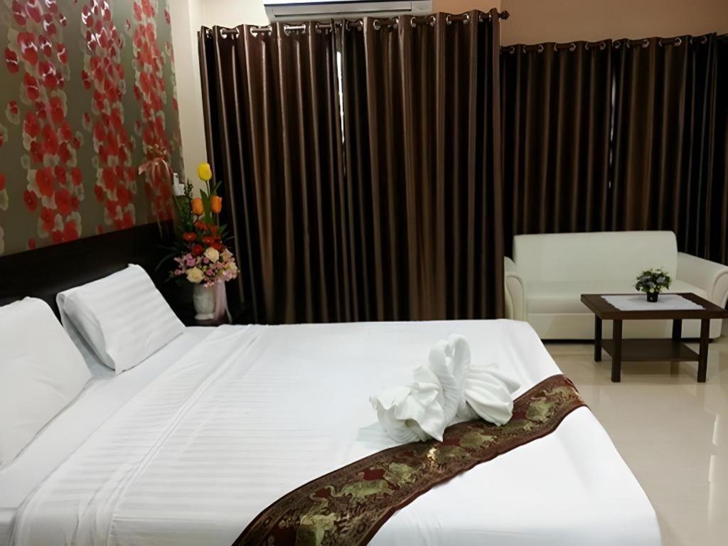 Le Parc Wangnang Hotel Phitsanulok Exteriér fotografie