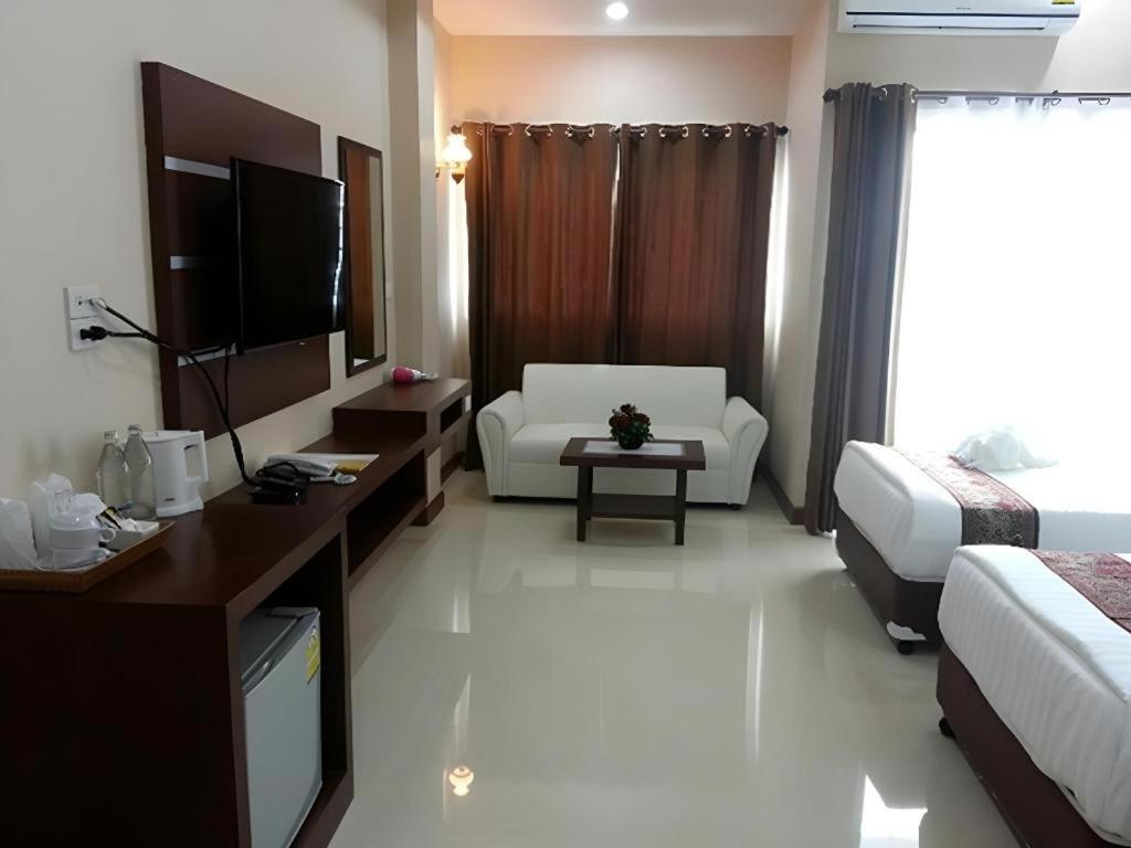 Le Parc Wangnang Hotel Phitsanulok Exteriér fotografie