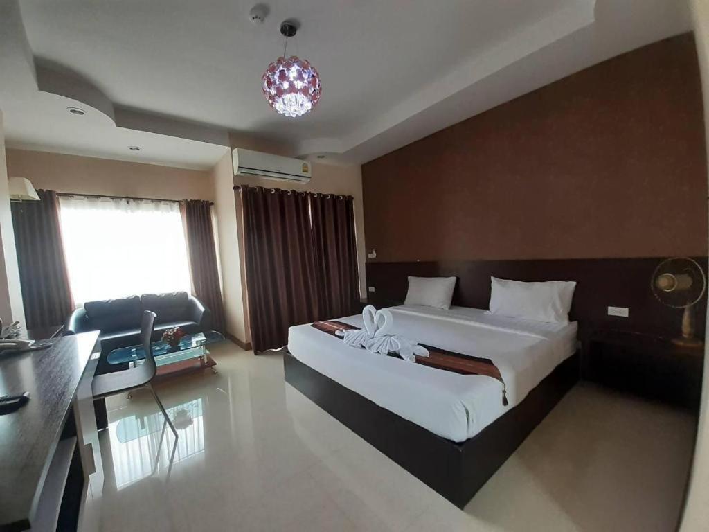 Le Parc Wangnang Hotel Phitsanulok Exteriér fotografie